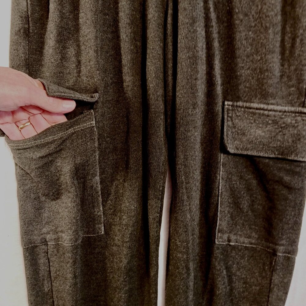 SUNDRY for EVEREVE, Cargo Joggers, Sweatpants, Size Small, Evergreen, High Rise - Picture 7 of 15